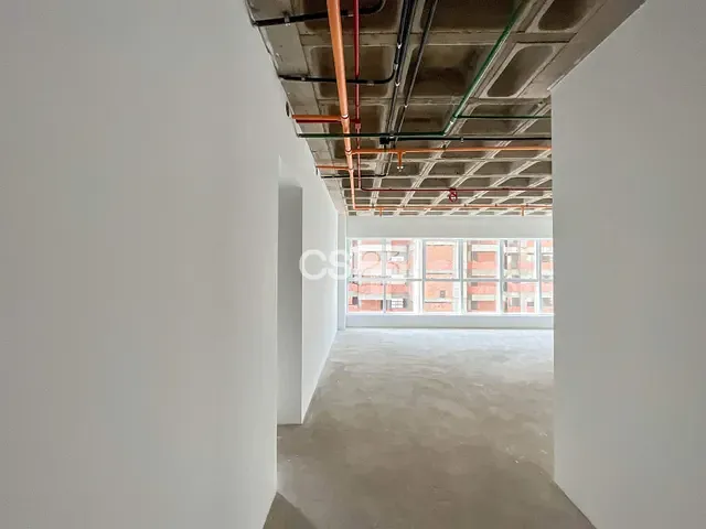 Sala à venda ou para alugar, no bairro Gleba Fazenda Palhano em Londrina