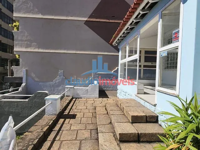 Sala com 560m², para alugar, no bairro Centro em Barra Mansa