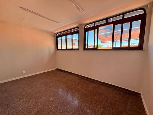 Sala para alugar, no bairro Centro em Mogi das Cruzes