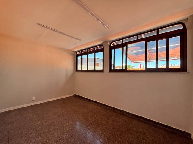 Sala para alugar, no bairro Centro em Mogi das Cruzes