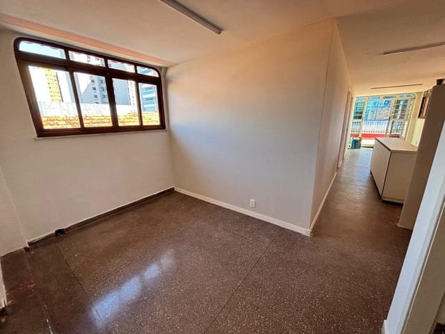 Sala para alugar, no bairro Centro em Mogi das Cruzes