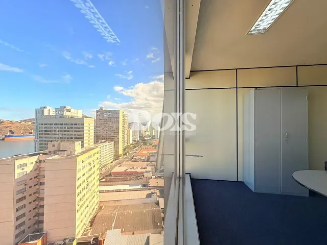 Sala à venda, no bairro Centro em Vitória