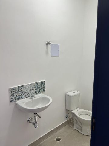Sala para alugar, no bairro Vila Bourghese em Pindamonhangaba
