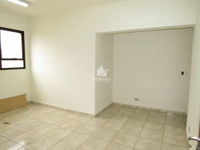 Sala 4 quartos e 2 banheiros, à venda, no bairro Centro em Londrina