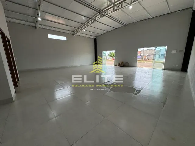 Sala com 375m², para alugar, no bairro Loteamento parque dos poderes em Sorriso