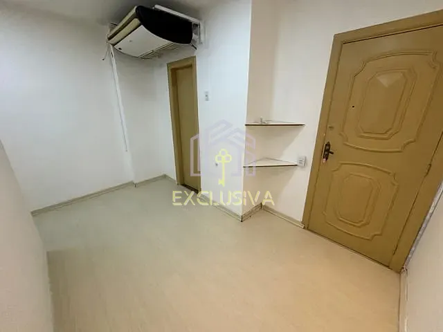Sala com 25m², para alugar, no bairro Jardim Carioca em Rio de Janeiro