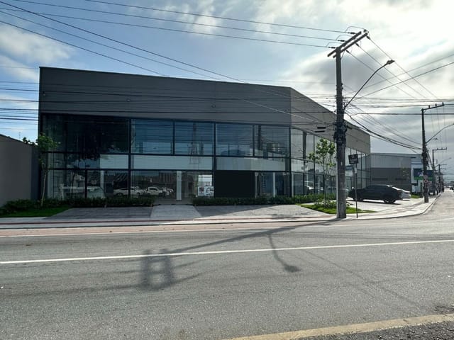 Sala com 250m², para alugar, no bairro São João em Itajaí