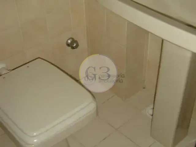 Sala à venda, no bairro Centro em Pelotas