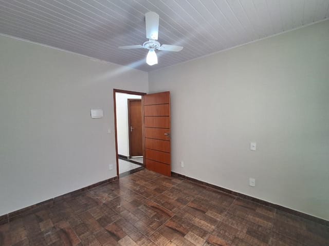 Sala com 20m², para alugar, no bairro Jardim Perola em Birigui