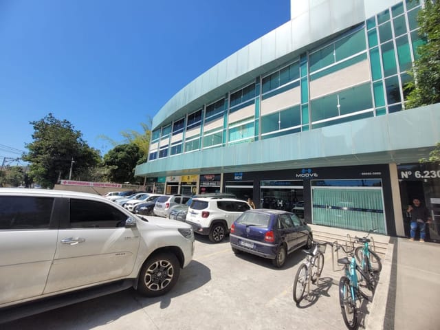 Sala com 38m², para alugar, no bairro Rio do Ouro em Niterói