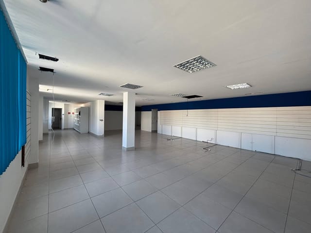 Sala para alugar, no bairro Pituba em Salvador