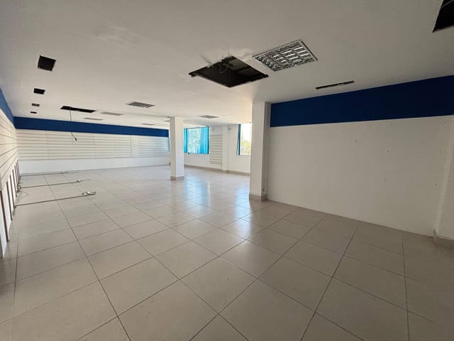 Sala para alugar, no bairro Pituba em Salvador