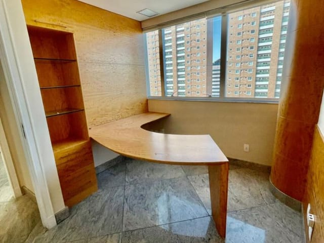 Sala para alugar, no bairro Enseada do Suá em Vitória