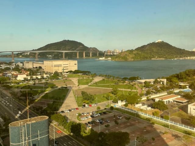 Sala para alugar, no bairro Enseada do Suá em Vitória