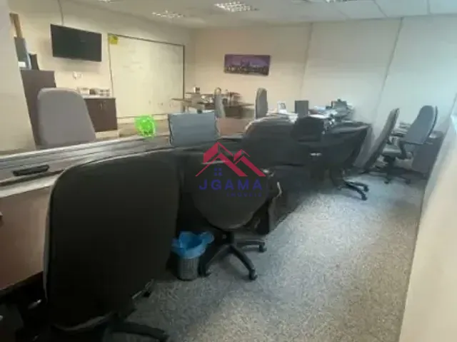 Sala à venda, no bairro Vila Andrade em São Paulo