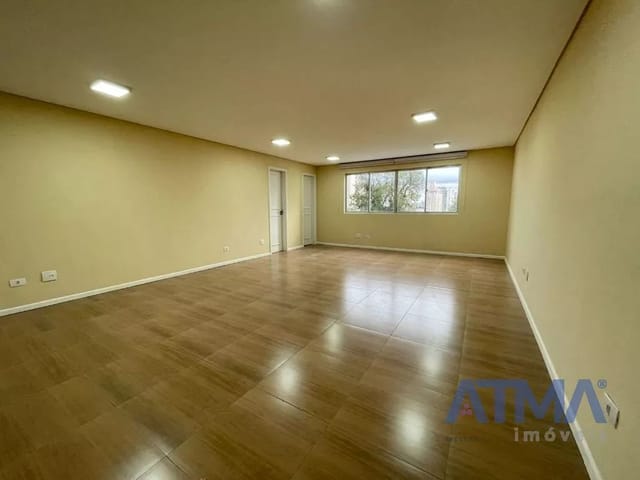 Sala à venda ou para alugar, no bairro Boa Vista em Curitiba