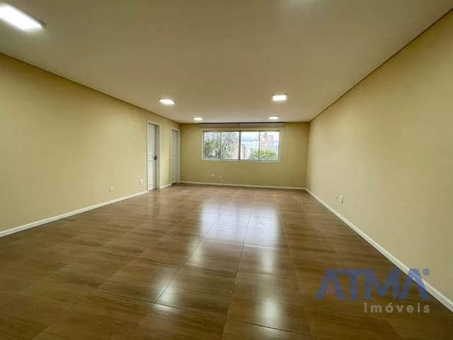 Sala à venda ou para alugar, no bairro Boa Vista em Curitiba