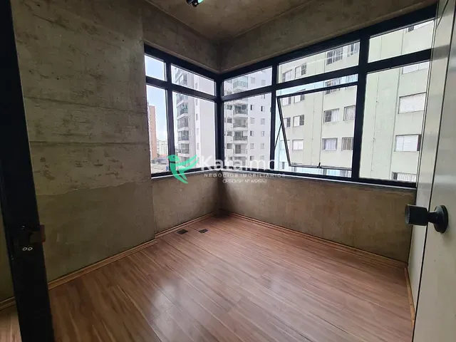 Sala à venda ou para alugar, no bairro Parque Imperial em São Paulo