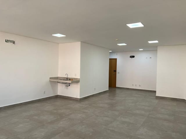 Foto do Sala - Sala para locação no Santa Rosa, Cuiabá-MT, Edifício Avant Garde Business, 57 m2, 1 vaga, sol da manhã | Lyah Jaudy Imóveis