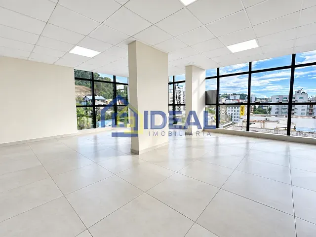 Sala para alugar, no bairro Centro em Concórdia