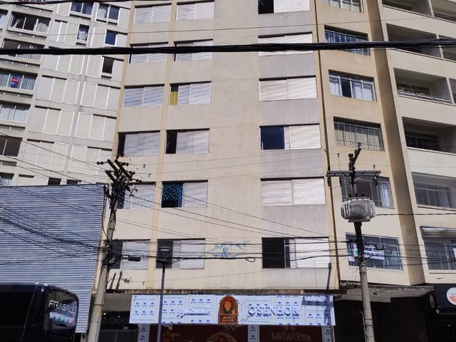 Sala com 86m², à venda, no bairro Centro em Curitiba