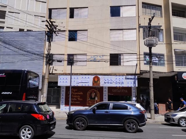 Sala com 86m², à venda, no bairro Centro em Curitiba