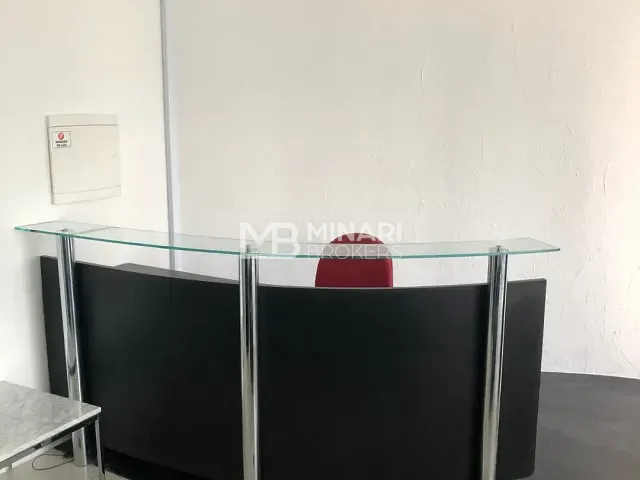 Sala à venda, no bairro Alphaville Centro Industrial e Empresarial/Alphaville. em Barueri
