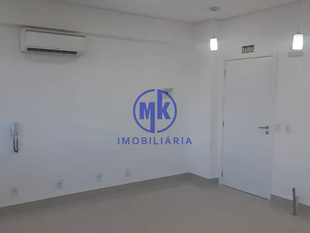 Sala à venda ou para alugar, no bairro Centro em Gravataí