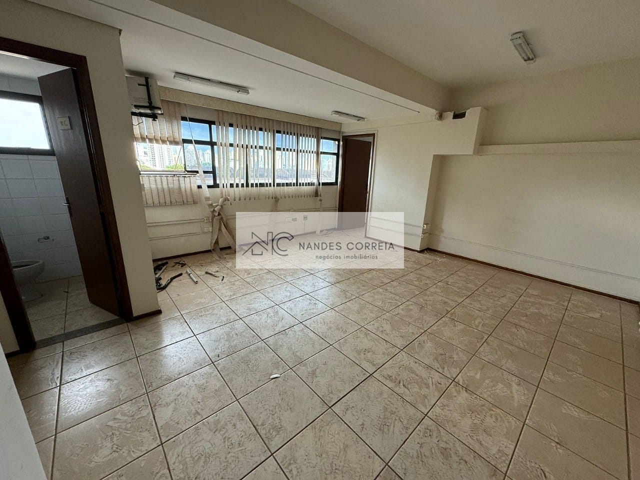 Conjunto Comercial-Sala para alugar, 213m² - Foto 18
