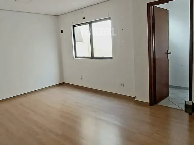 Sala com 21m², à venda, no bairro Centro em Londrina