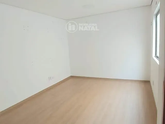 Sala com 21m², à venda, no bairro Centro em Londrina