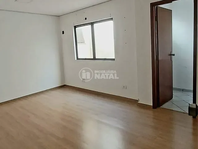 Sala com 21m², à venda, no bairro Centro em Londrina