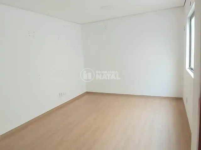 Sala com 21m², à venda, no bairro Centro em Londrina