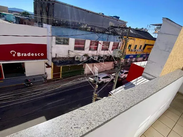Sala para alugar, no bairro Centro em Maricá