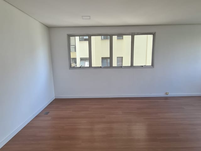 Foto do Sala - Sala comercial reformada e com ótima iluminação natural para alugar na Rua Santa Justina, na Vila Olímpia (São Paulo, SP)! | Pecoraro Imóveis