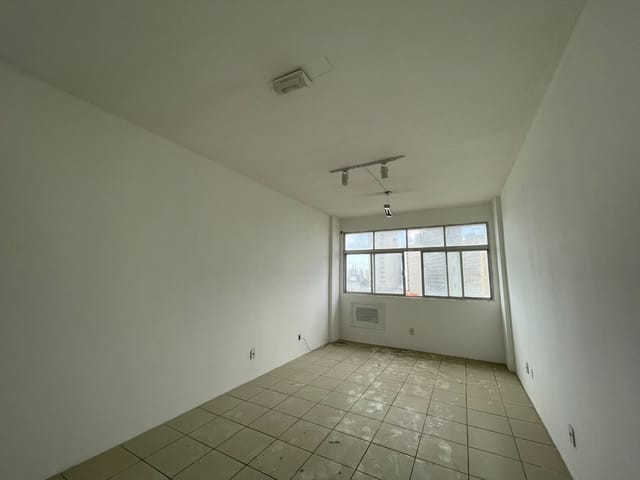 Sala para alugar, no bairro Centro em Fortaleza
