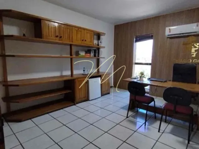 Sala à venda, no bairro Centro em Ilhéus
