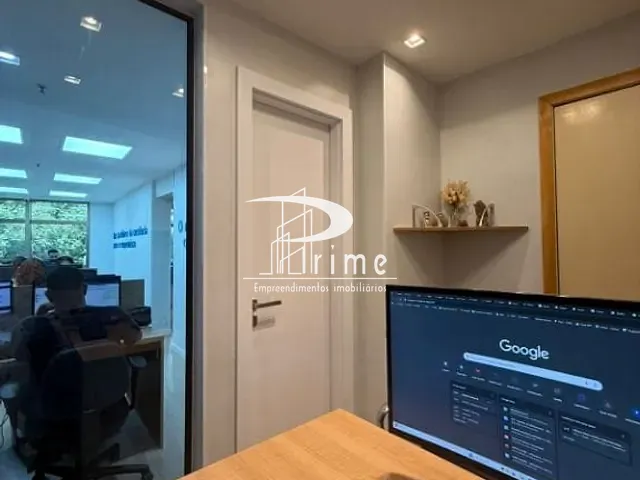 Sala à venda, no bairro Centro em Niterói