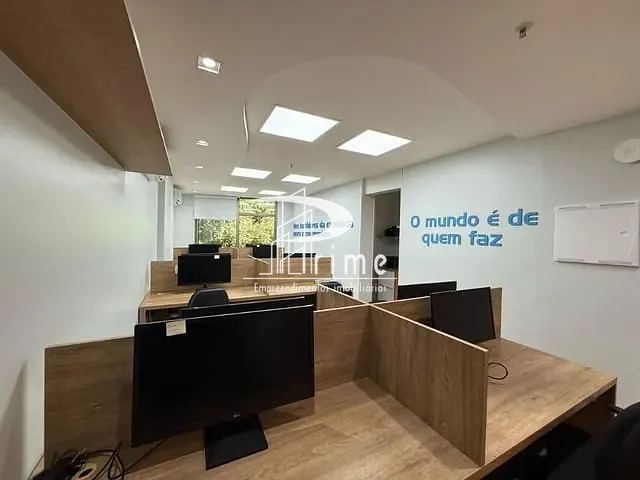 Sala à venda, no bairro Centro em Niterói