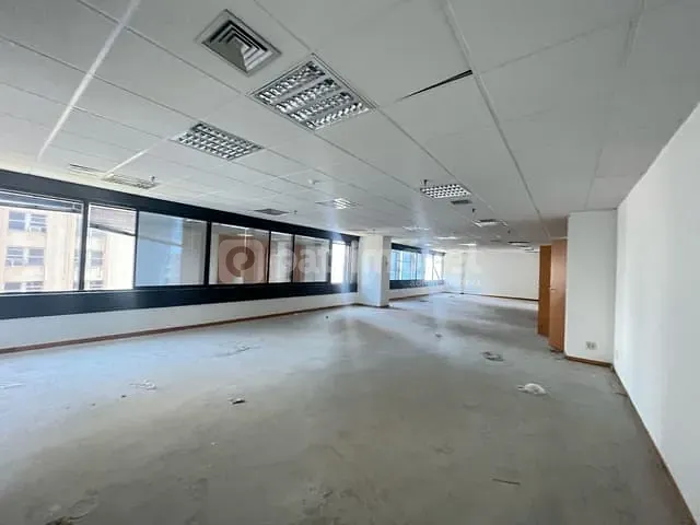 Sala com 138m², para alugar, no bairro Centro em Rio de Janeiro