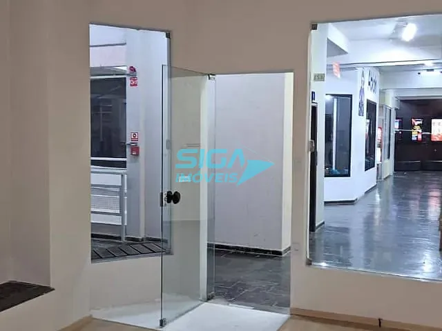 Ponto com 30m², para alugar, no bairro Centro em Pouso Alegre