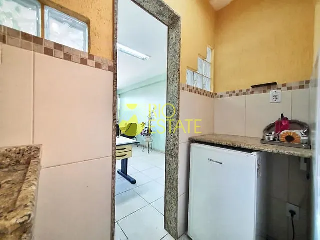 Sala com 74m² 1 quarto e 1 banheiro, à venda, no bairro Aterrado em Volta Redonda