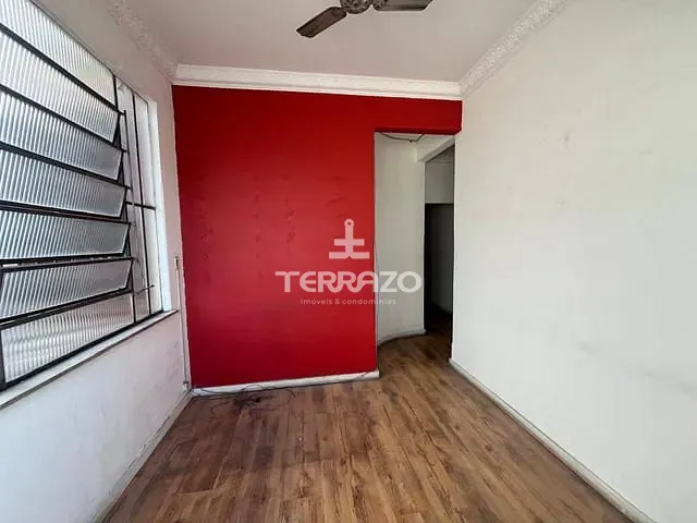 Sala com 180m², para alugar, no bairro Centro em Volta Redonda