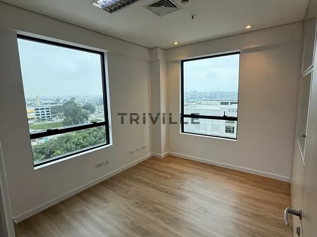 Sala para alugar, no bairro Alphaville Centro Industrial e Empresarial/Alphaville. em Barueri