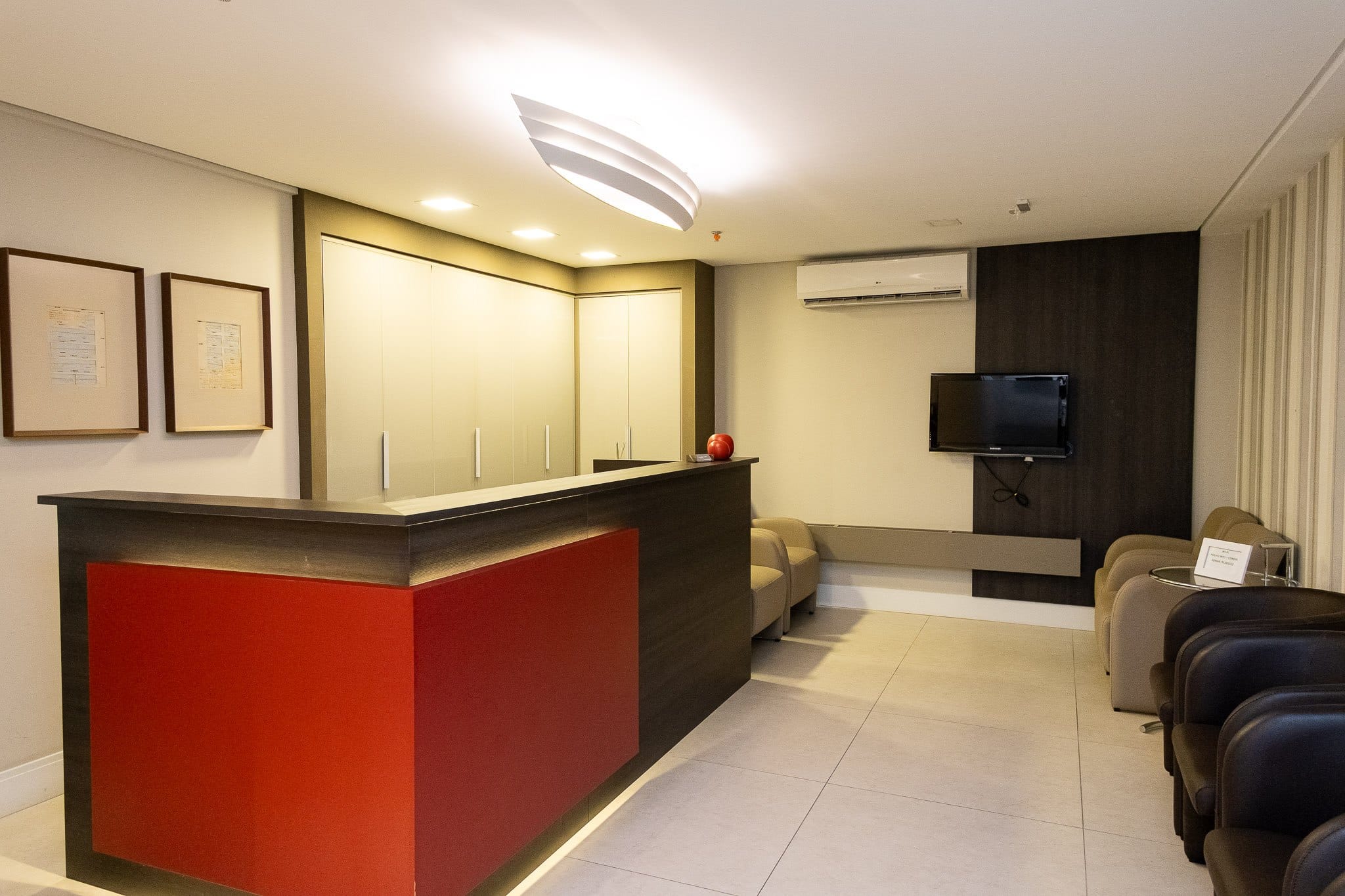 Sala comercial à venda, Três Vendas, Pelotas – 100m², 4 salas, 2 banheiros, elevador, semi-mobiliada. Agende sua visita com a UP Imóveis! - 24