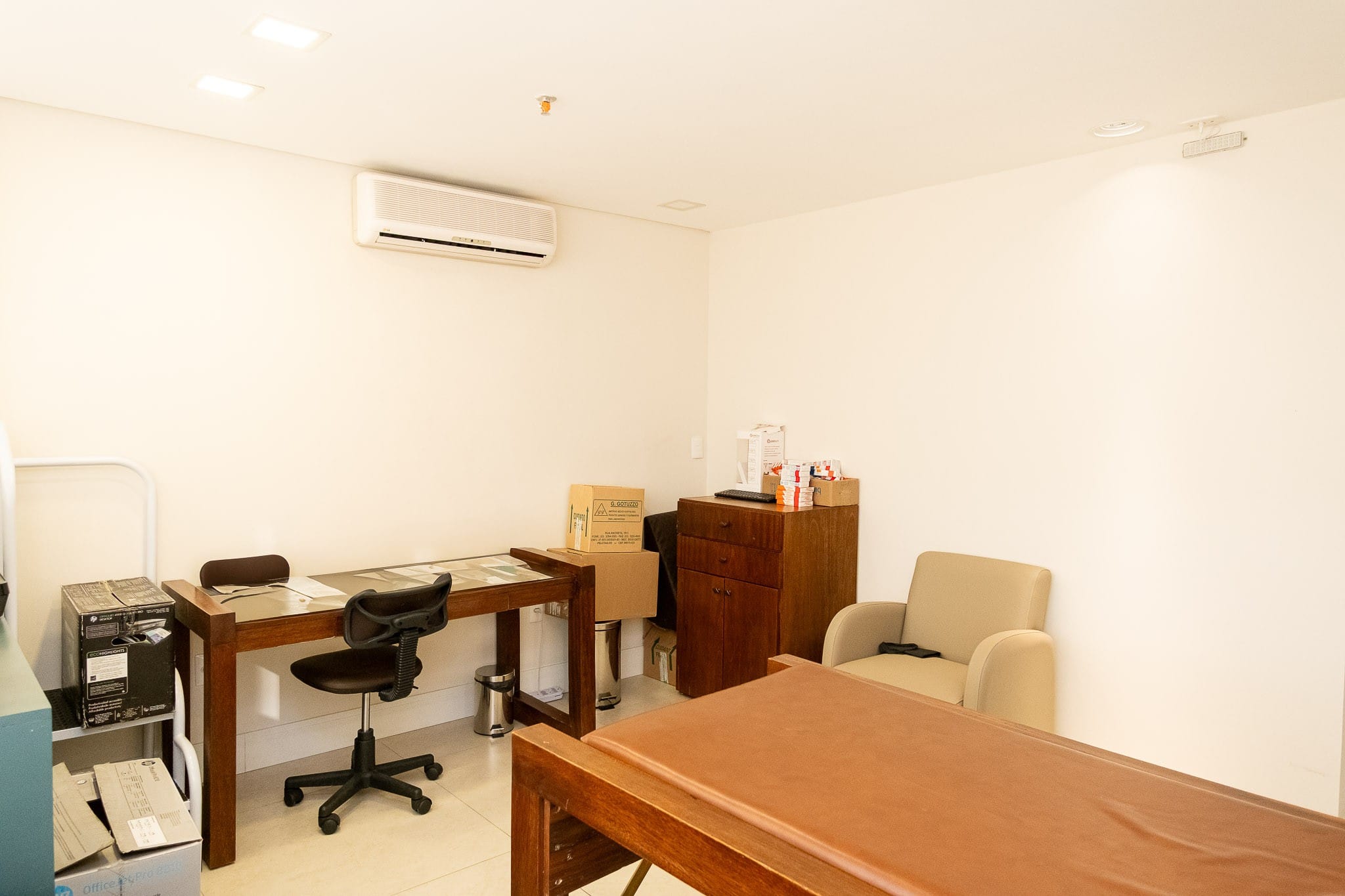 Sala comercial à venda, Três Vendas, Pelotas – 100m², 4 salas, 2 banheiros, elevador, semi-mobiliada. Agende sua visita com a UP Imóveis! - 12