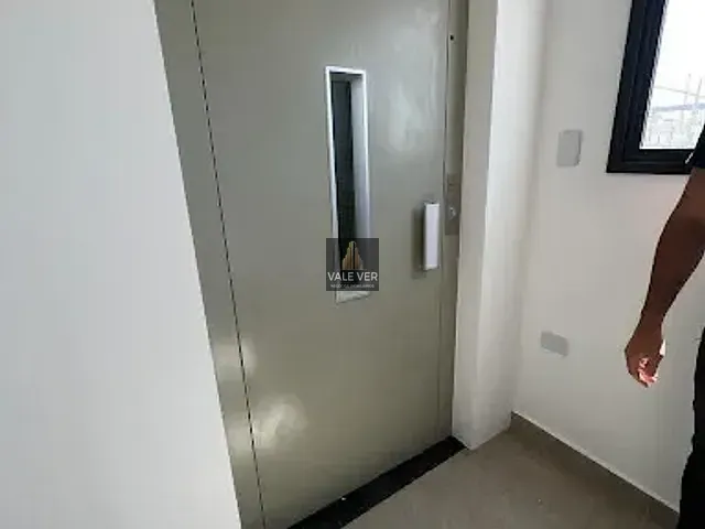Sala com 28m², para alugar, no bairro Loteamento Floresta em São José dos Campos