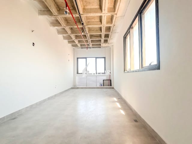 Sala com 34m², para alugar, no bairro Vila da Penha em Rio de Janeiro