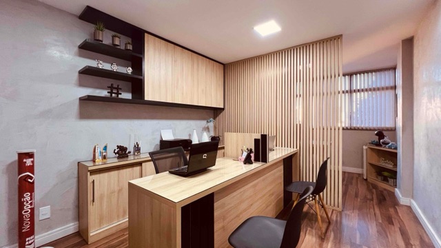 Sala com 1600m², à venda, no bairro Passagem em Cabo Frio