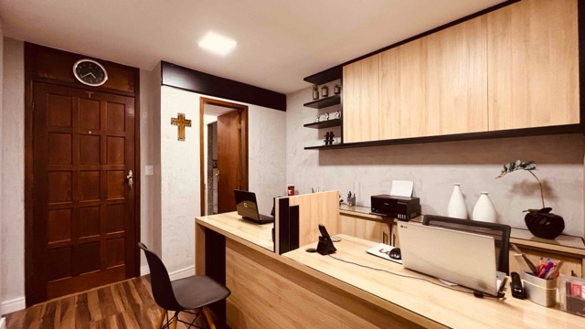 Sala com 1600m², à venda, no bairro Passagem em Cabo Frio